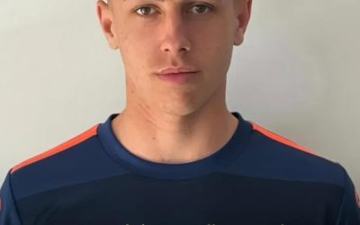 Tragica morte di un promettente calciatore rumeno: Luca Manolache, 19 anni, è annegato mentre parlava con la madre.
