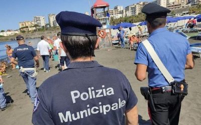 Italia, paura tra i bagnanti: disposta la chiusura immediata della spiaggia (1 / 2)