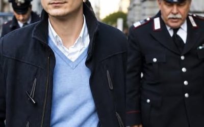 Stasi è libero, lui scoppia a piangere.. Altro…