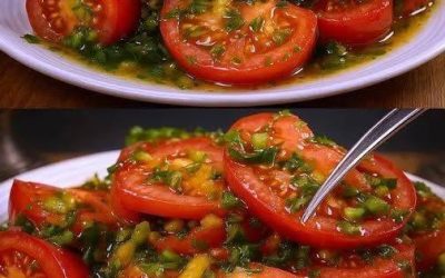 Insalata di pomodori magica, non la preparerete mai più in nessun altro modo… Scoprite la ricetta