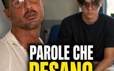 Carlos, il figlio di Fabrizio Corona, è tornato al centro dell’attenzione dopo alcune dichiarazioni che hanno colpito molti. 💔