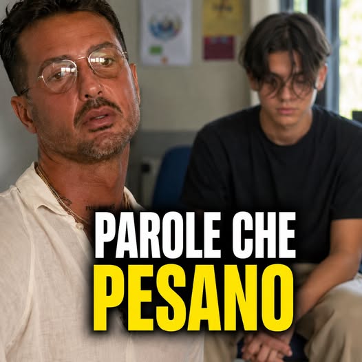 Carlos, il figlio di Fabrizio Corona, è tornato al centro dell’attenzione dopo alcune dichiarazioni che hanno colpito molti. 💔