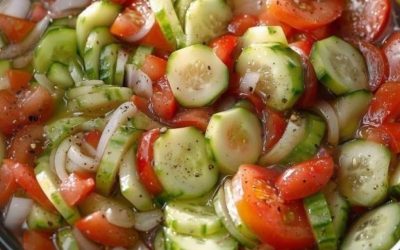 Cetrioli, cipolle e pomodori marinati