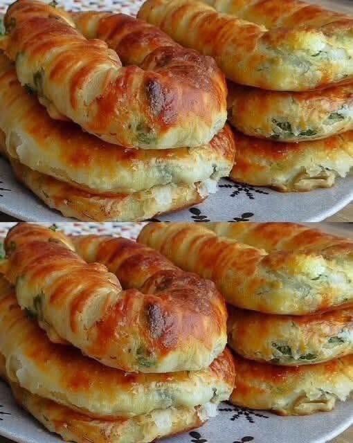Non importa quanti ne prepari, li mangerai tutti appena sfornati… Una ricetta per banycski semplici e deliziosi. Trovi la ricetta nei commenti. ❤️