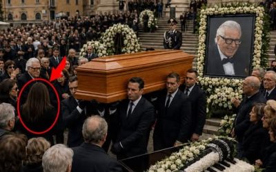 😲 Funerali Peppino Di Capri, in piazzetta si presenta anche lei: la fi.. Altro…