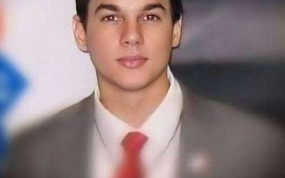 Indovina chi è: questo è un uomo molto famoso al giorno d’oggi e non è… Vedi altro Leggi di più nel primo commento.