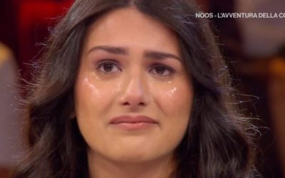 Affari tuoi, Serena accetta il cambio e scoppia a piangere: “I soldi servivano per…” (1 / 2)
