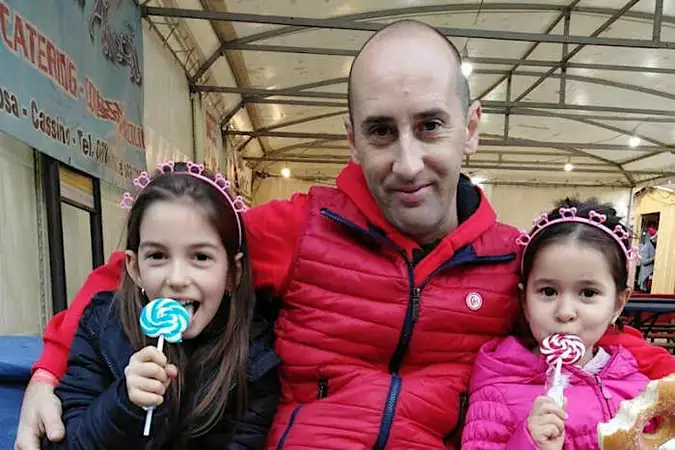 “Un familiare”. Sorelle scomparse, la scoperta choc (1 / 2)