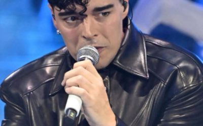 “Aiuto, stop!”. Stash ferma il concerto: i soccorritori hann…Altro…