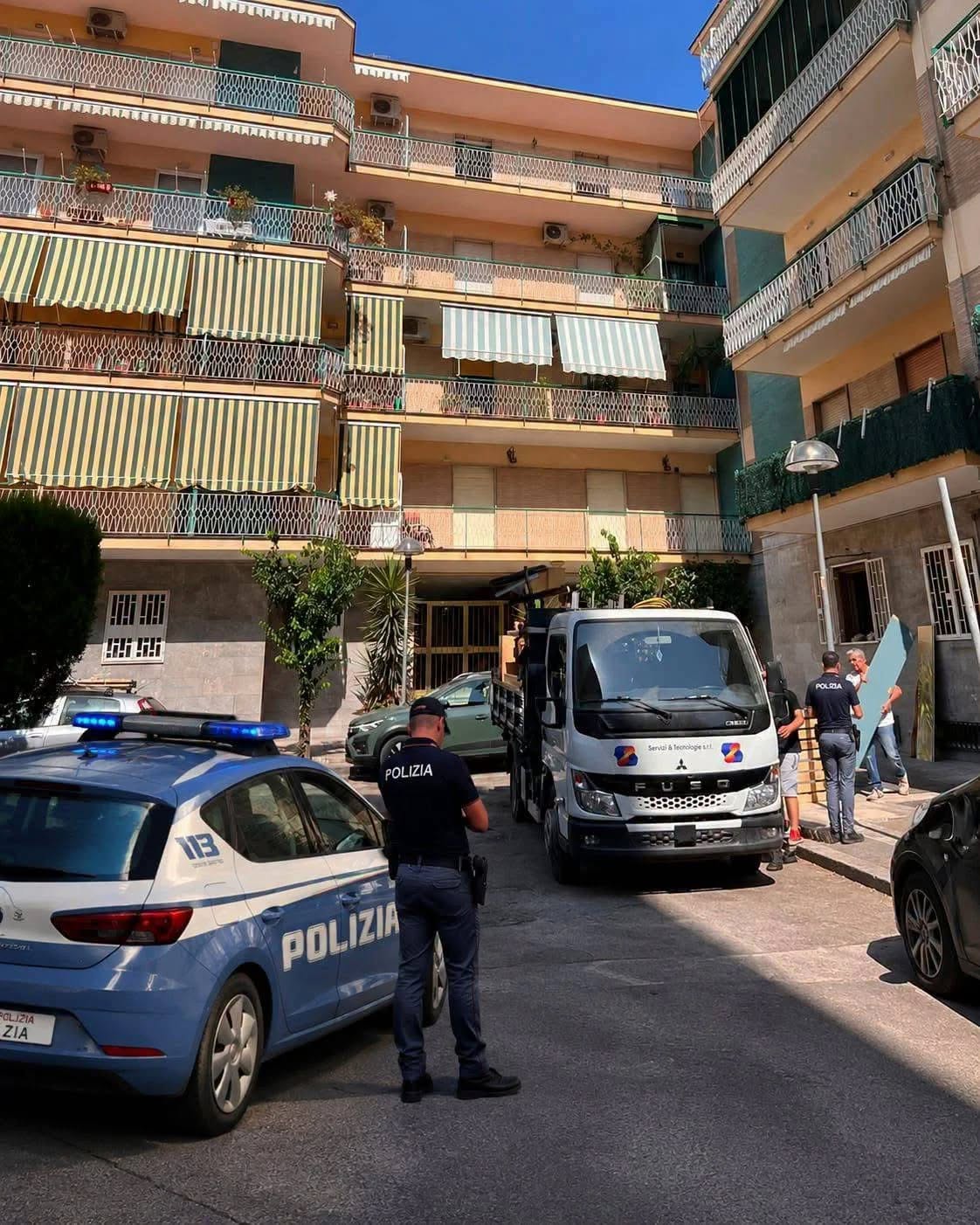 Zia e nipote trovati morti in casa, i loro corpi s…Altro…